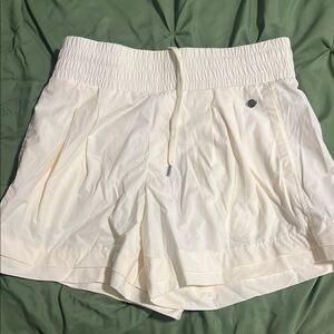 Women's Cream Shorts